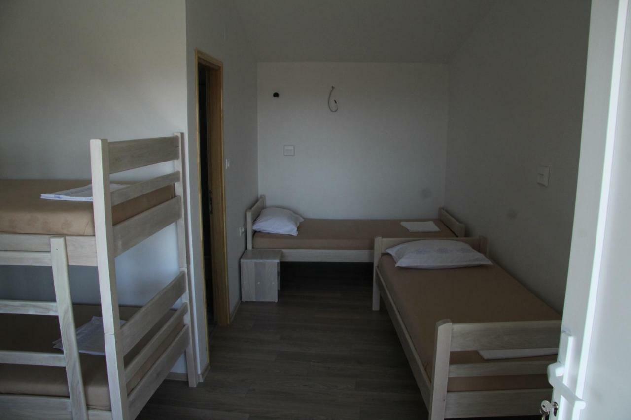 Bed & Breakfast Novalja Inn Buitenkant foto
